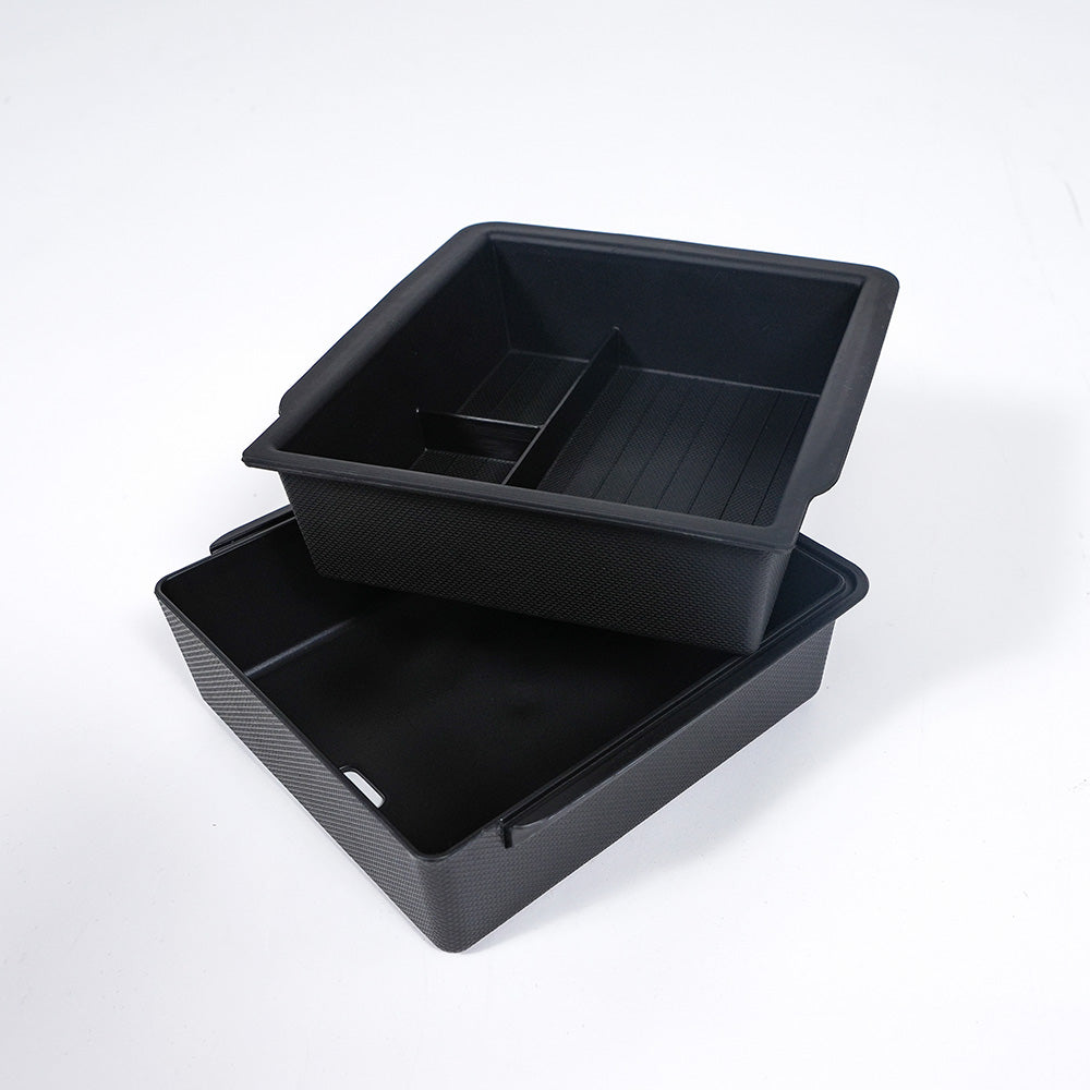 The top armrest organizer has a double layer for ease of cleaning.