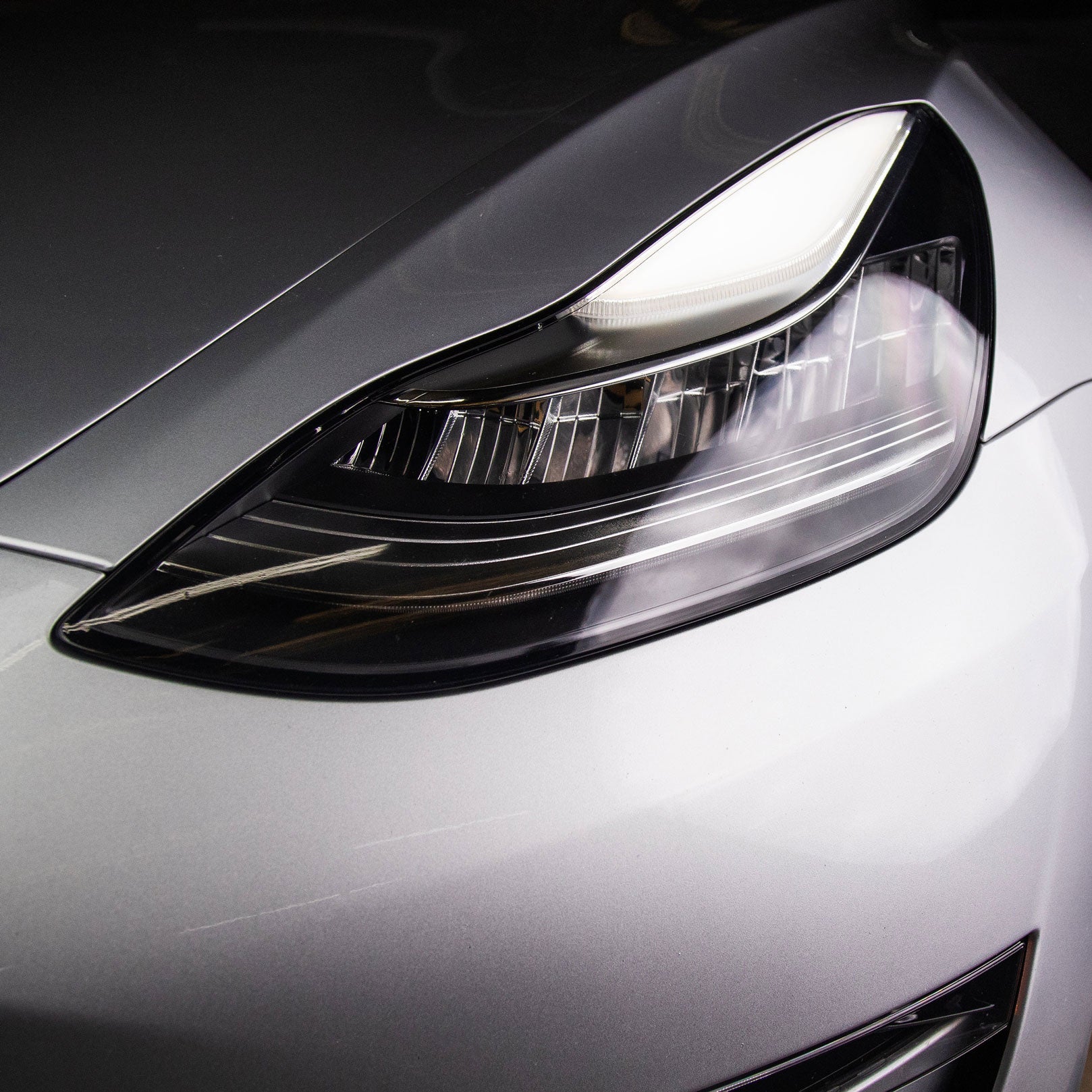 Tesla Model 3 / Y Headlight PPF - TESBROS